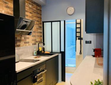 Bright and quiet studio in Paris