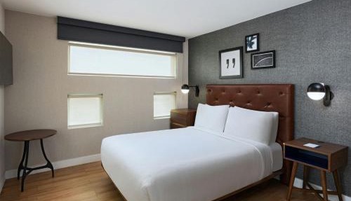 Four Points by Sheraton Austin Airport