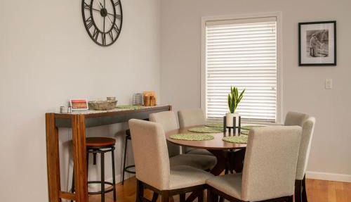 Spacious Coastal Townhome Deck and Parking