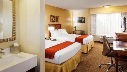 Holiday Inn Express Simi Valley by IHG