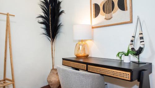Casa Blanca Suite B2 - Sunlit Montecito Studio Retreat with Patio