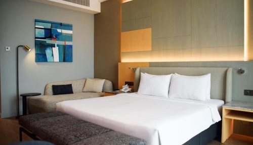 M World Hotel