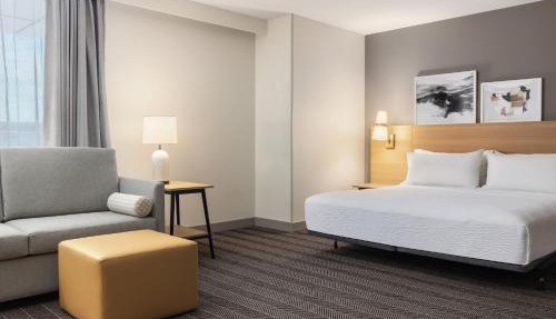 Staybridge Suites Montreal Airport - St-Laurent by IHG
