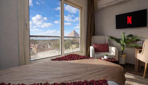 Royal Hammis Pyramids View INN