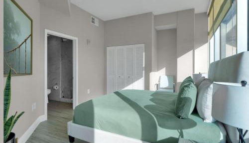 Chic 2BR condo in the heart of Orlando Downtown