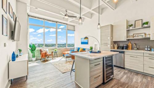 Luxury 1-Bedroom Condo in the Altitude Building Downtown Atlanta