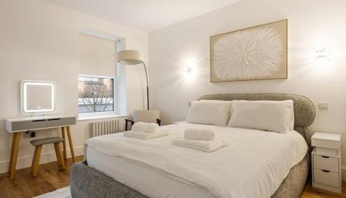 Central Camden Gem with Patio