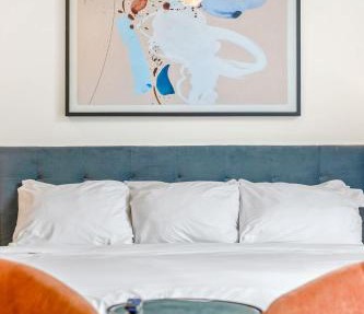 Stylish Studio King Bed Downtown ATL - S3
