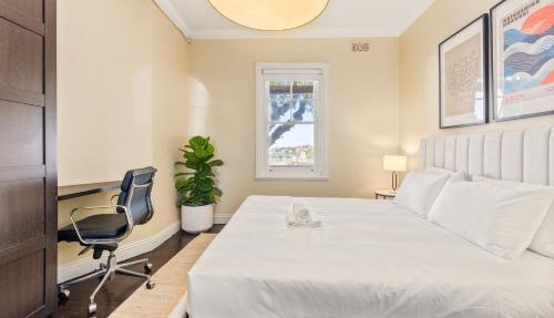 3BR Terrace Sleeps 6 near Walsh Bay