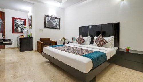 Floryn Stayz-Huda City Centre