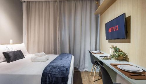 Studio Vila Madalena | Rooftop + Varanda + AC
