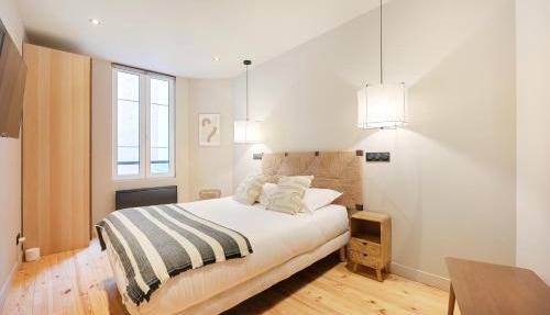 NoChichi Collections - Residence Place d'Italie