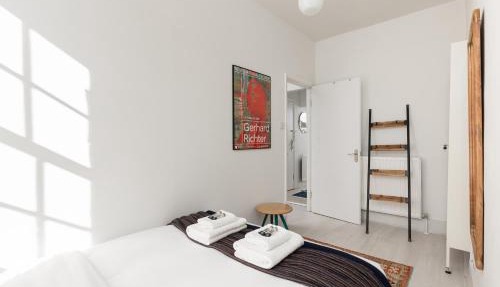 New! Cosy 1BR Top-Floor Flat in Camden