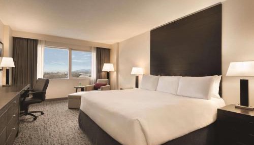 Radisson Hotel Vancouver Airport