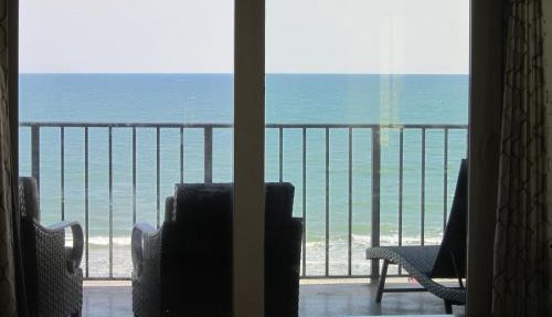 Sea Breeze Escape | Beachfront | Pool + Hot Tub
