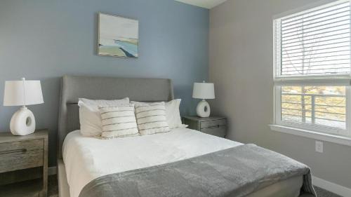 Landing Amazing 1BD Gym Yoga Studio