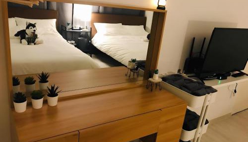Smart Home -5 Min walk from Hongik Univ Exit3 2 Room, 3 beds ,MAX 6 PPL, 2nd floor