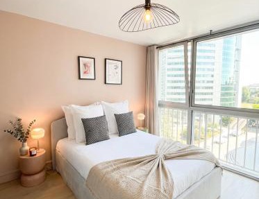 FurtiveStay - La Défense - Damiers