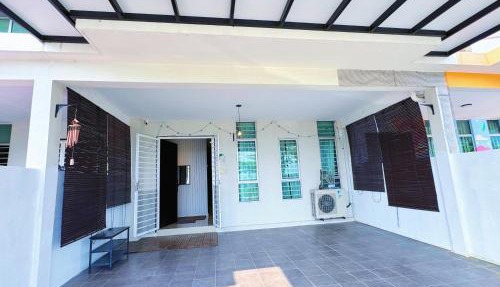 Bangi Avenue, 43000 Kajang Fully Air-Con Homestay