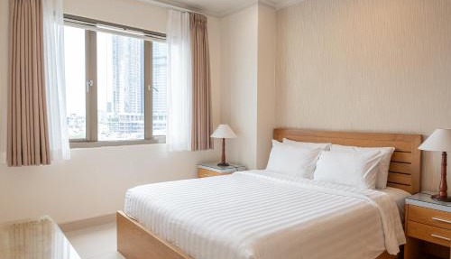 Mayfair Suites