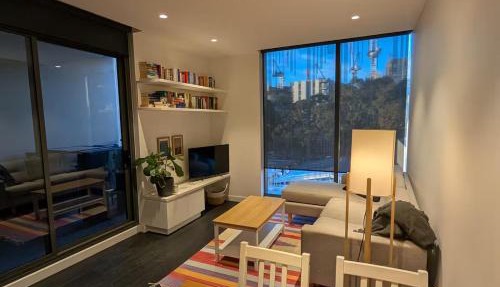 South Yarra Pad - Free Parking - Central Location