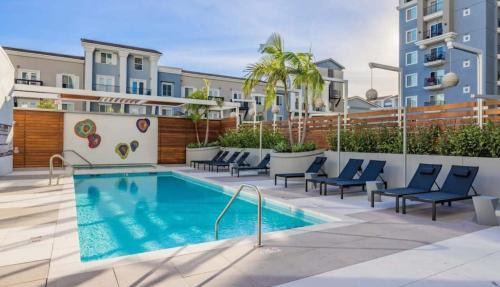 @ Marbella Lane - Grand 2BR w/Beach & Ocean Views
