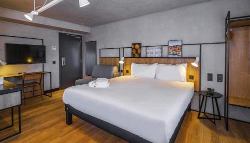 ibis Porto Centro Mercado Bolhao