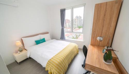 Tyms Prime 2BR APT Xujiahui Garden