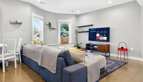 Luxury 3BR 2BA Boston Penthouse