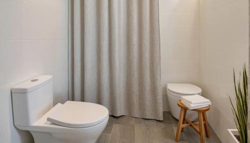 Chic Residences Steps from Beverly Hills & Sony Pictures