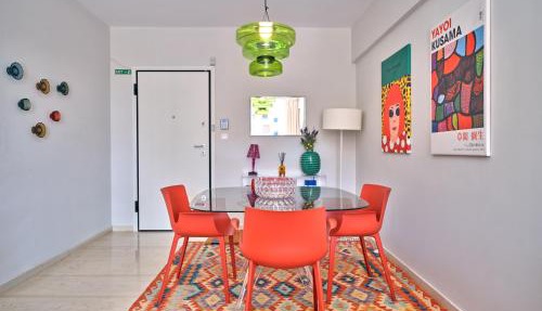 12LVE Vouliagmeni Apartment