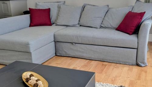 2 Bedroom House with Garden and Free Parking -10 min to London Bridge and near Lewisham Hospital