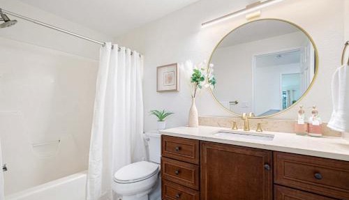 Marbella Lane-Cozy Luxury Townhome near Microsoft