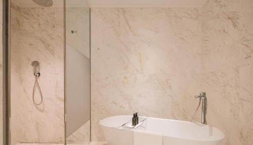 MYTHIC SANA Downtown Suites