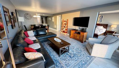 Ocean View Luxury Condo Oceanfront and Pool