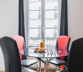 2 pieces renovee a neuf Paris 5 - 4P