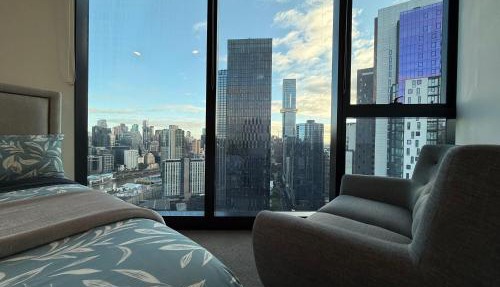 Prime location in Southbank - Shadow Play Apartment