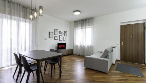 Modern Apartment - Free Parking & Private Entry
