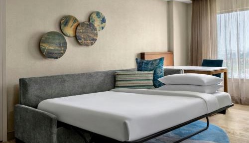 Anaheim Marriott Suites
