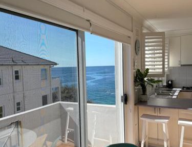 Beachside Apartment Blackwoods Beach