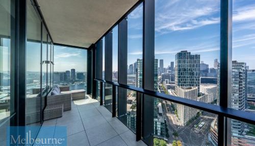Melbourne Private Apartments - Stadium and Harbour Views