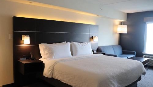Holiday Inn Express Brampton by IHG