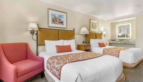 Best Western Plus Arroyo Roble Hotel & Creekside Villas