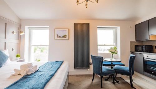 Superb Marina Studio- Sleeps 3
