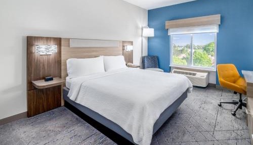 Holiday Inn Express & Suites Denver North - Thornton by IHG