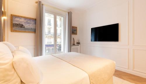 Pick A Flat's Apartments in Opéra - Rue La Fayette