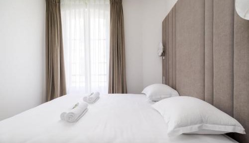 Splendid apartment with AC in Champs Élysées for 4PAX