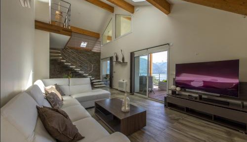NEW! Villa l'or bleu -DUPLEX & MAINFLOOR- by Les éclectiques