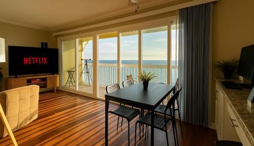 Ocean Haven Beachfront Getaway by Redondo Pier