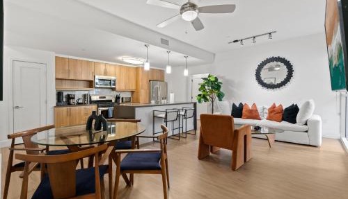 Amethyst Horizon - Stylish peaceful 2BR w zen Garden View Pool Gym
